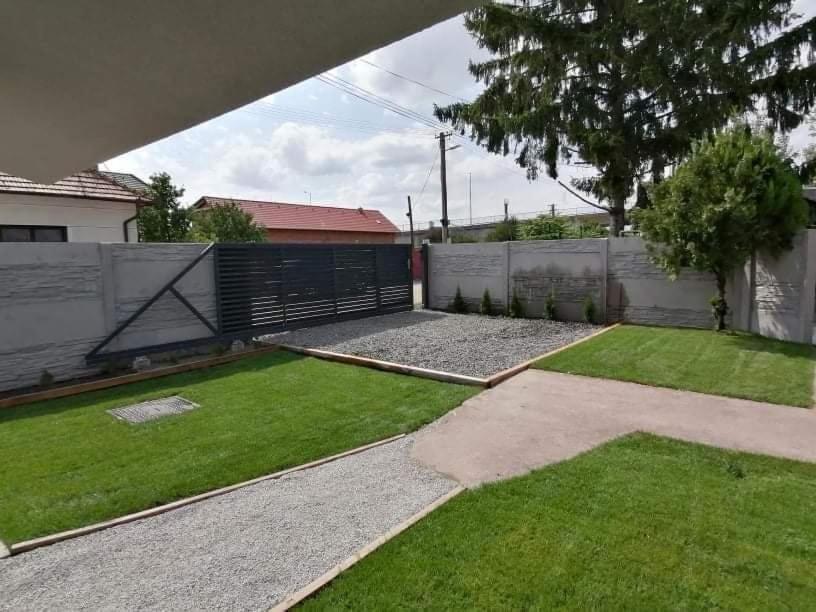Vila Vikendovy Dom Hlboka Dunajská Streda Exteriér fotografie